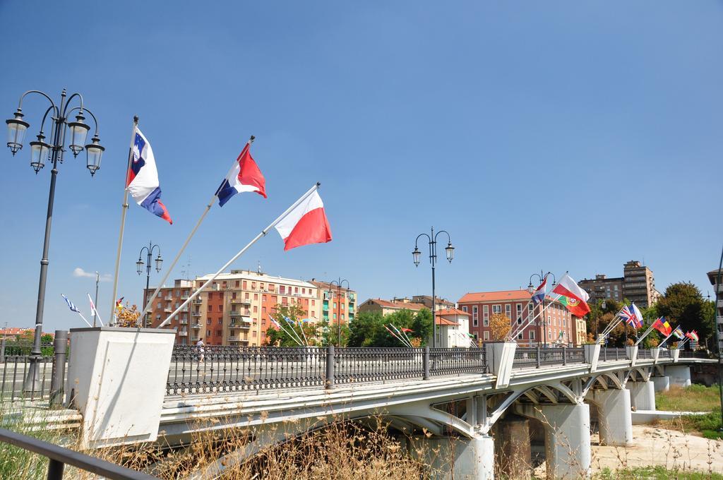Apartment Ponte Delle Nazioni بارما الغرفة الصورة